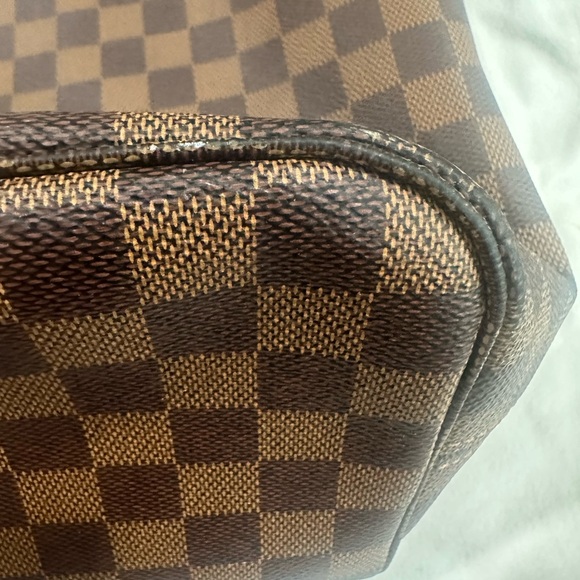 Louis Vuitton Neverfull MM - Picture 8 of 8